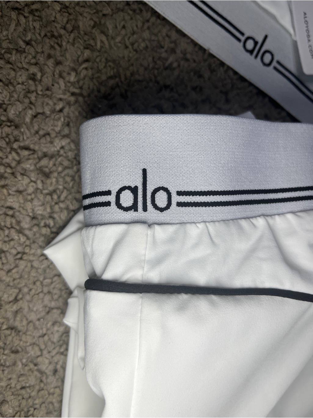 Alo White & Black 2-Piece Activewear Set (Size Small) — image 3 of 4